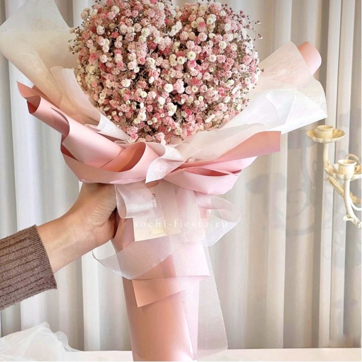 Сердце из гипсофилы  в Фукуоке