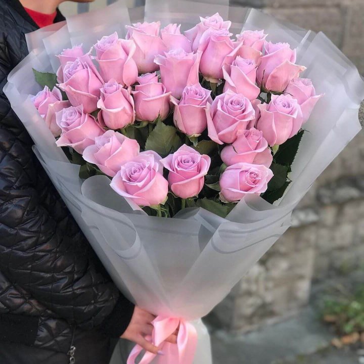 25 высоких розовых роз в Фукуоке